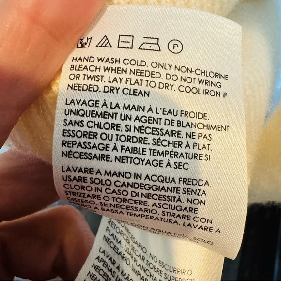 Club Monaco Women's Ivory Crewneck Sweater